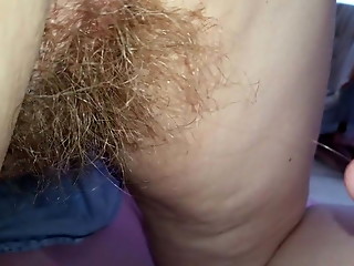 Grannies, Hairy
